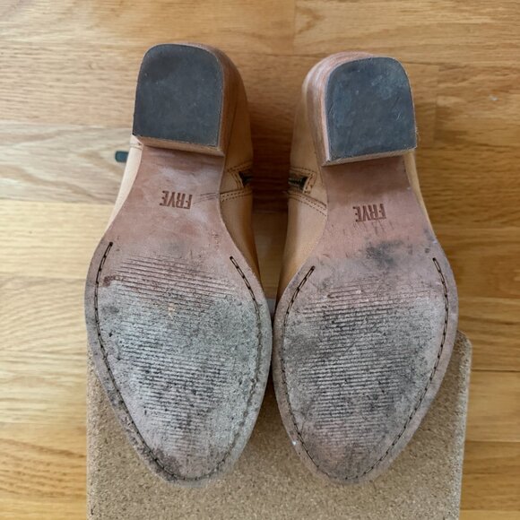 Frye Essa Ankle Heeled Bootie Sand Nubuck Leather Size 7 - Picture 7 of 10